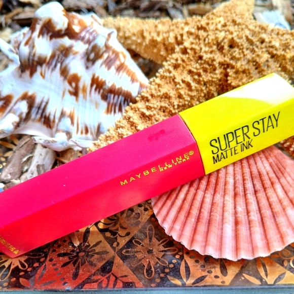 Maybelline Super Stay Matte Ink Lipstick Motivator 450 Red Vamp Retro Feminine - Picture 1 of 4